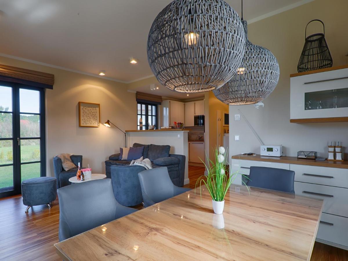 Reetland Am Meer - Premium Reetdachvilla Mit 3 Schlafzimmern, Sauna, Kamin Und Massagesessel F05 ดรันส์เคอ ภายนอก รูปภาพ